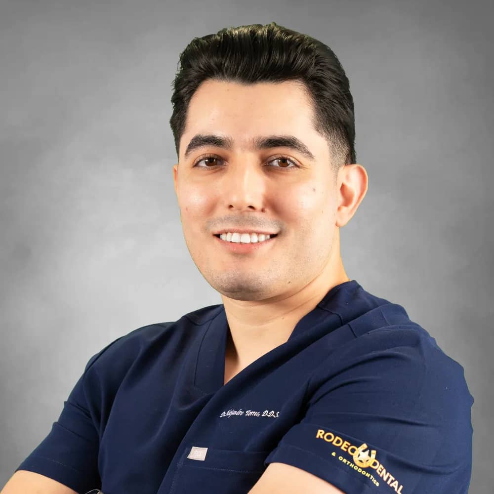 Dr. Alejandro Torres