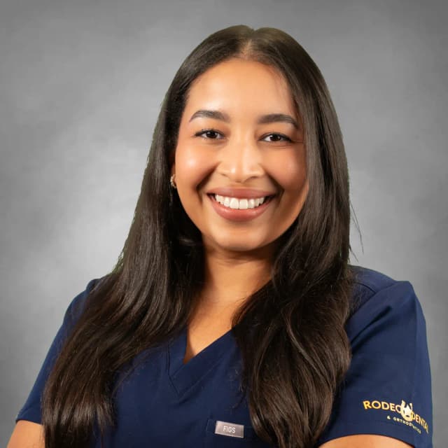 Dr. Nicole Fernandez