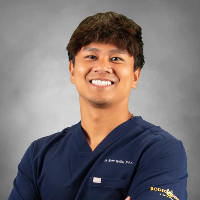 Dr. Robert Ugalino